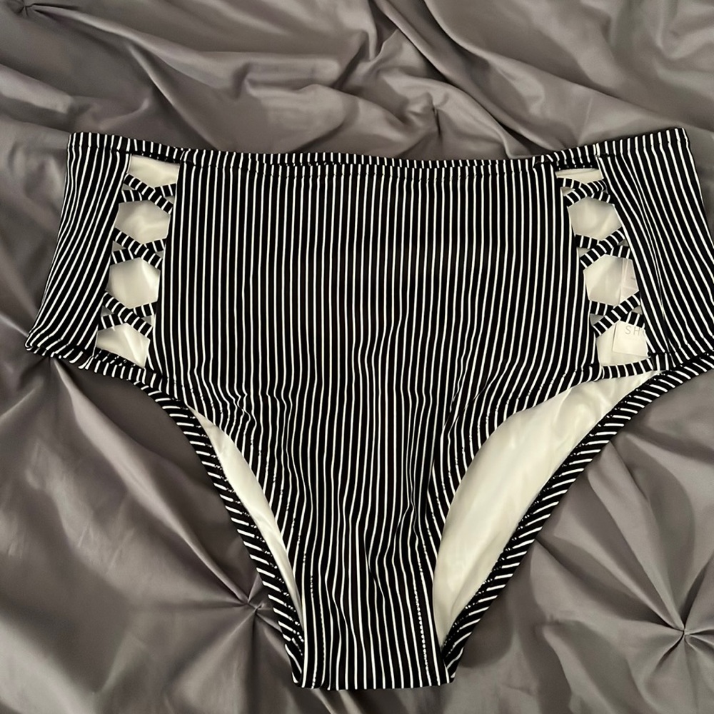 Striped High Waisted Crossover Bottom